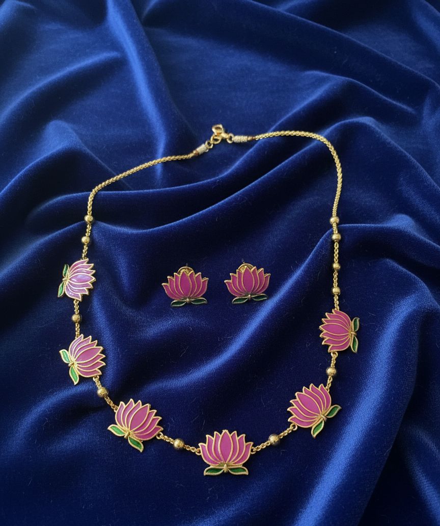 Pink lotus simple necklace